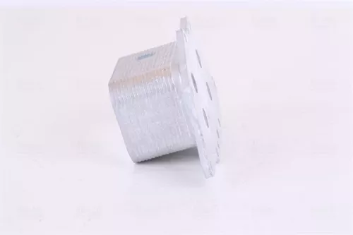 NISSENS Oil Cooler, engine oil (90962)